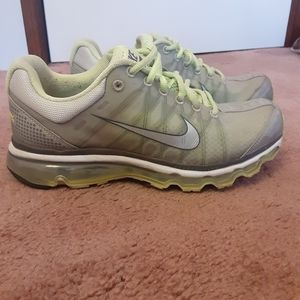 Womens Nike Air Max 2009